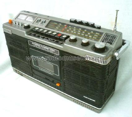 4-Band Stereo-Radio-Cassette-Recorder TU-3000FLS; Unisef; Tokyo (ID = 1667095) Radio