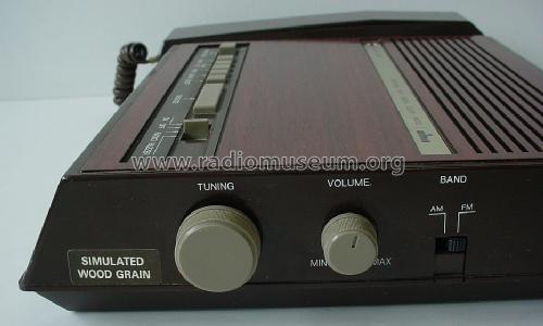 Telephone with Digital Clock Radio TCR-2005; Unitech Korea Corp.; (ID = 1439118) Radio
