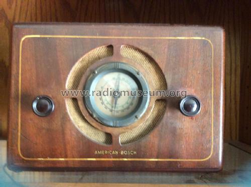 4 ; United American (ID = 1878517) Radio