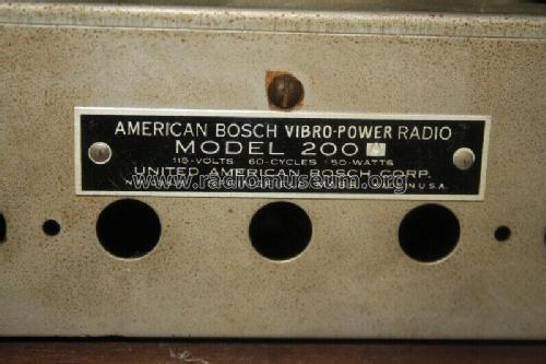 Personal 200A Treasure Chest; United American (ID = 2657571) Radio