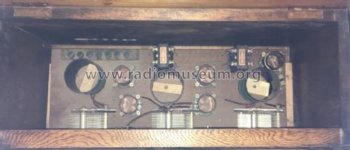 Unito 5; United Factories (ID = 2928981) Radio