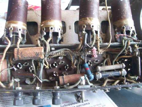 Courier 65 ; United Reproducers (ID = 995595) Radio