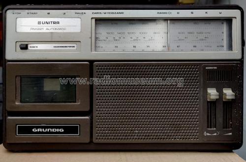 Radiomagnetofon Grundig Automatic RM221; Unitra ZRK, Zaklady (ID = 2758615) Radio