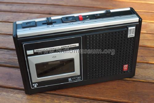 Automatic Kassettenrecorder Grundig MK235; Unitra ZRK, Zaklady (ID = 1501456) R-Player
