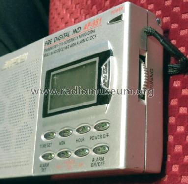 Aiply FM/MW/SW Hi-Sensitivity Minidigital Multi Band Receiver With Alarm Clock AP-951; Unknown - CUSTOM (ID = 2524378) Radio