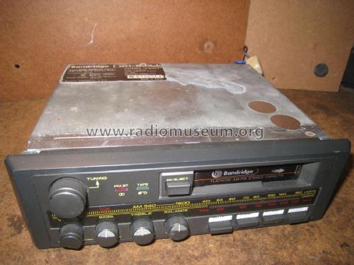 Bandridge Flatnose AM/FM Stereo Cassette BH-503; Unknown - CUSTOM (ID = 2073125) Car Radio