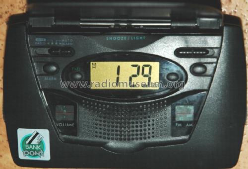 Clock Radio Patent No.97100082.4; Unknown - CUSTOM (ID = 1329000) Radio