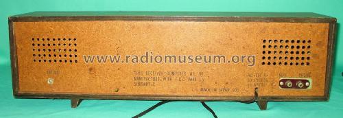 Stereo-Matic Futuristic Sound ; Commodore Import (ID = 1709408) Radio