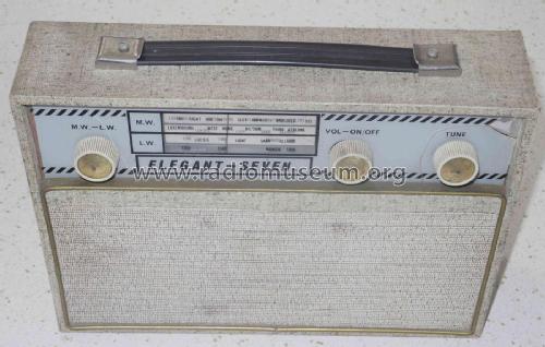 Elegant Seven Mk IIa ; Unknown - CUSTOM (ID = 2492437) Radio