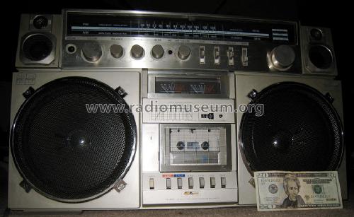 Helix AM-FM Stereo Radio Cassette Recorder HX-4631; Unknown - CUSTOM (ID = 1184023) Radio