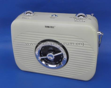 Innovage Classic AM/FM Portable Radio 2240; Unknown - CUSTOM (ID = 2111278) Radio