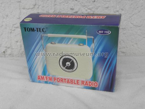 Innovage Classic AM/FM Portable Radio 2240; Unknown - CUSTOM (ID = 2111284) Radio