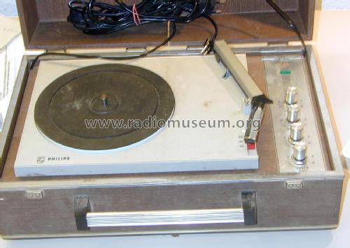 Intra Lugano Ch= Philips 22GC010 /00; Unknown - CUSTOM (ID = 2496472) Enrég.-R