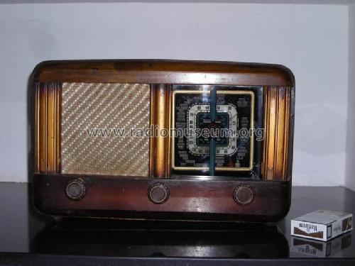 Desconocido - Unknown 7 Madera, dial rectangular, 3 mandos; Unknown - CUSTOM (ID = 428118) Radio