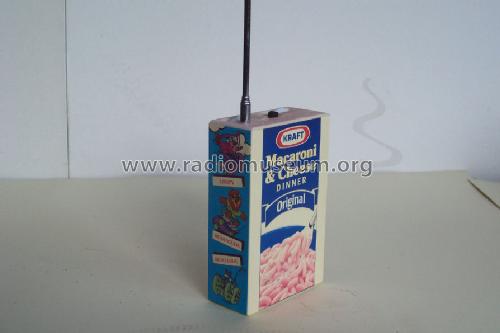 Kraft Macaroni & Cheese Dinner Cheesasaurus Rex; Unknown - CUSTOM (ID = 745100) Radio