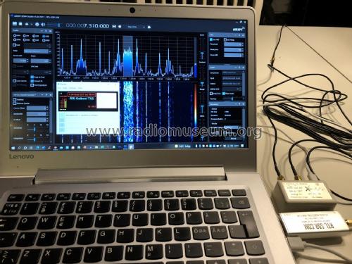 RTL-SDR V.3; Unknown - CUSTOM (ID = 2672504) Radio