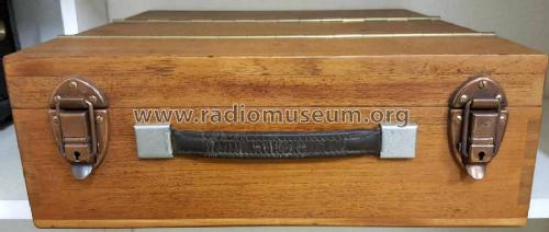 Ship radio Schooner; Unknown - CUSTOM (ID = 2156348) Radio