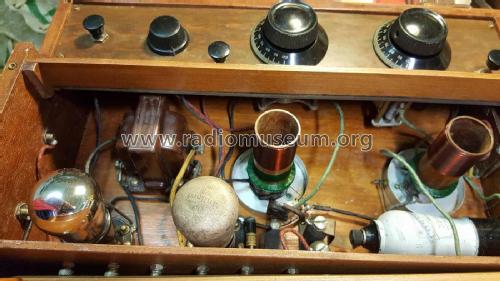 Ship radio Schooner; Unknown - CUSTOM (ID = 2157189) Radio