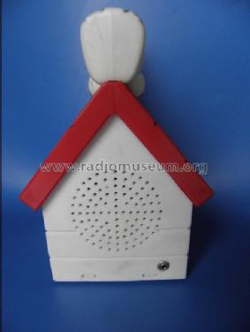 Snoopy Doghouse Radio 354 AM Portable Radio; Unknown - CUSTOM (ID = 1266909) Radio