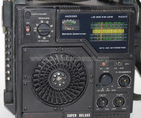 Super Deluxe LW-MW-KW-UKW Radio ; MTL Electronics Corp (ID = 1740998) Radio