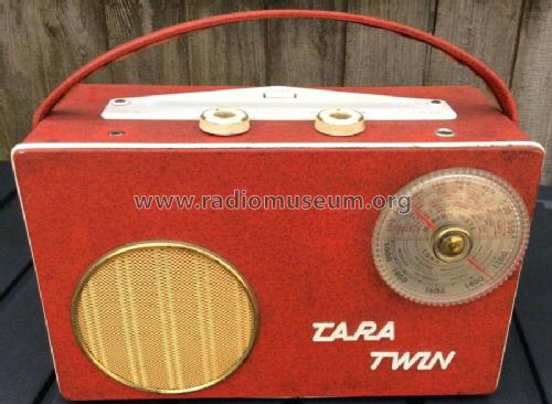 Tara Twin ; Unknown - CUSTOM (ID = 2717871) Radio