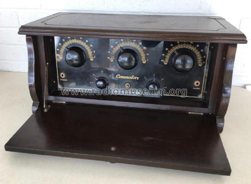 Commodore ; Unknown - CUSTOM (ID = 2738070) Radio
