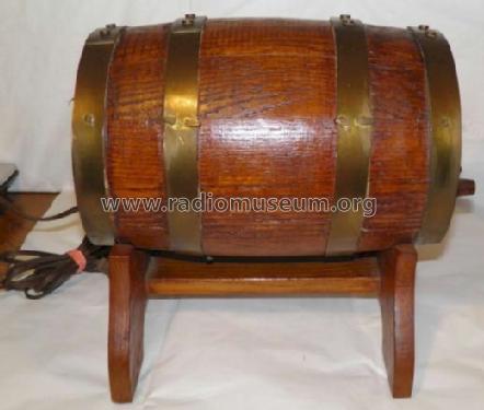 Decor Bar-adio Beer Keg - Barrel Radio; Unknown to us - (ID = 1461288) Radio