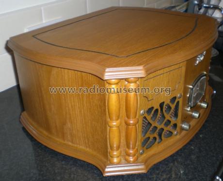 Phonograph - MW/FM Stereo Radio and Full Size Stereo Phonograph AEW7475; Unknown to us - (ID = 1722192) Radio