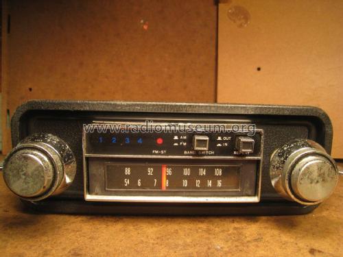 Stereo 8 Radio Cassette AM/FM ; Unknown to us - (ID = 2031356) Car Radio