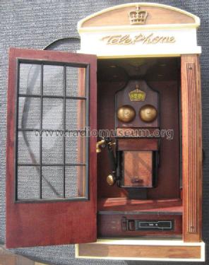 Telephone Booth - Telefonzelle - Telephone Cabin - Phone Box GO AM/FM Classic Lighted Radio; Unknown to us - (ID = 1728508) Radio