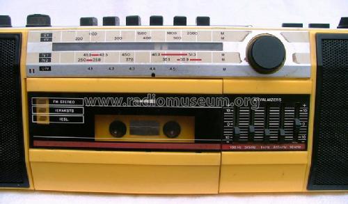 VEF Siringa RM-390s ; VEF Radio Works (ID = 537339) Radio