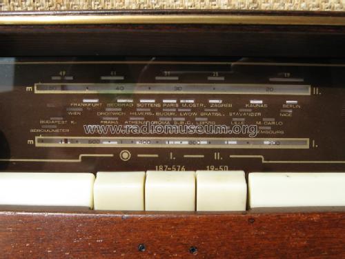 Velence B646 ; Videoton; (ID = 1636487) Radio