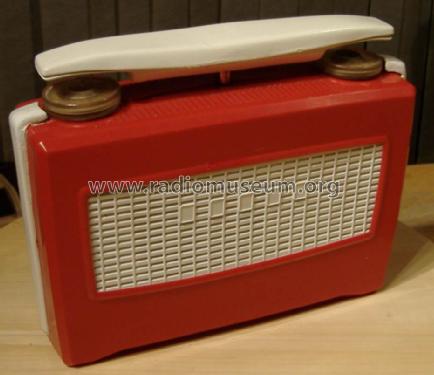 Vagabond CN439 Radio Erith Kent, 1957, 11 pictures