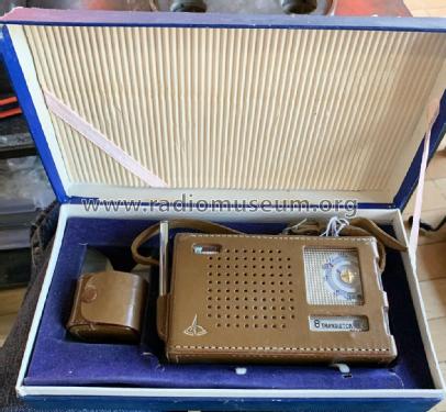 8 Transistor Deluxe ST-88 ; Viscount (ID = 2481701) Radio