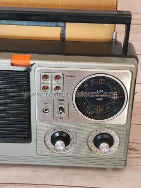 AM-FM 8 Track Player 3000; Vornado, Inc.; (ID = 2872150) Radio