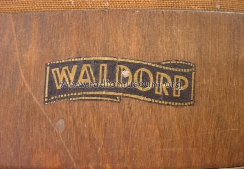 Unknown 4 ; Waldorp, N.V. Ned. (ID = 966934) Radio