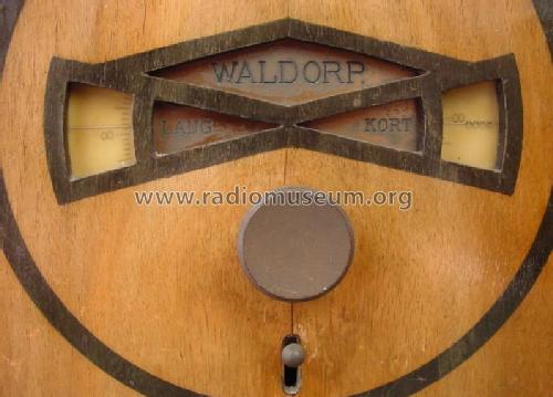Unknown 4 ; Waldorp, N.V. Ned. (ID = 966936) Radio