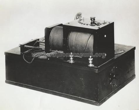 Wallace Valve Receiver Type 1; Wallace & Co. Paul E (ID = 2054570) Radio