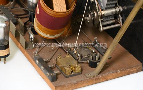Neutrodyn ; Walser, Conrad; (ID = 3174922) Radio