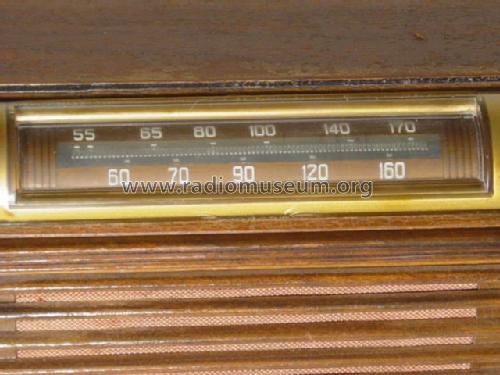 Clarion C-104 The Waverly; Warwick Mfg. Corp., (ID = 387194) Radio