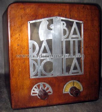 Balilla 1937 ; Watt Radio; Torino (ID = 904748) Radio