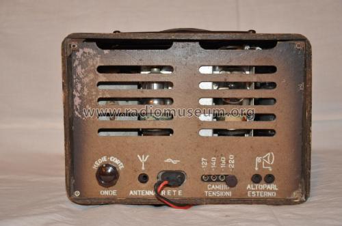 Piccolo ; Watt Radio; Torino (ID = 1908995) Radio