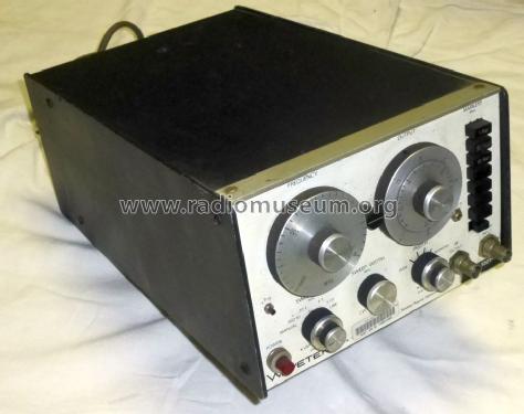 Sweep/Signal Generator 1001-112; Wavetek Corporation; (ID = 1467833) Equipment