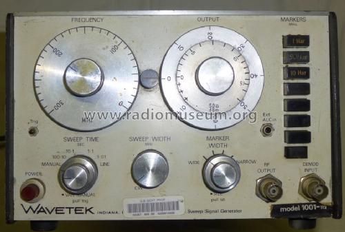 Sweep/Signal Generator 1001-112; Wavetek Corporation; (ID = 1467834) Equipment