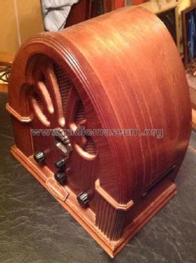 Collector´s Editon Radio - Replica Radio 1933C; Welbilt; where? (ID = 1749889) Radio