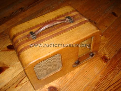 Truetone 5 B3 Series; Wells-Gardner & Co.; (ID = 628721) Radio