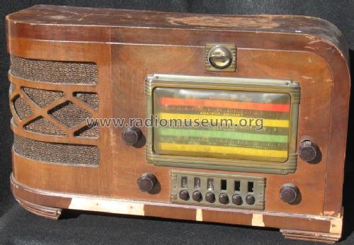 Truetone D-711 Supreme ; Western Auto Supply (ID = 898630) Radio