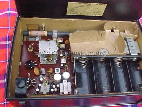 Truetone Transistor Radio DC3715B; Western Auto Supply (ID = 2650572) Radio