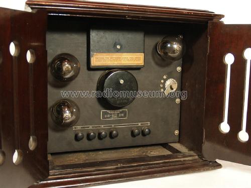 14-A Loud Speaker w. Amp.; Western Electric (ID = 2048940) Speaker-P
