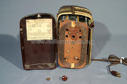 'Little Jewel' 'Refrigerator' H127 ; maroon; Westinghouse El. & (ID = 1663622) Radio